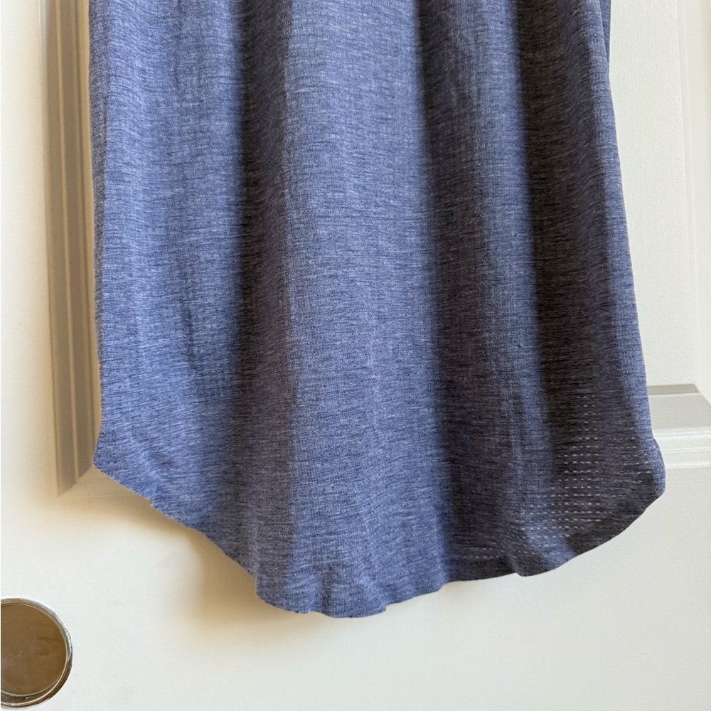 Lululemon light blue train tank - Picture 3 of 5